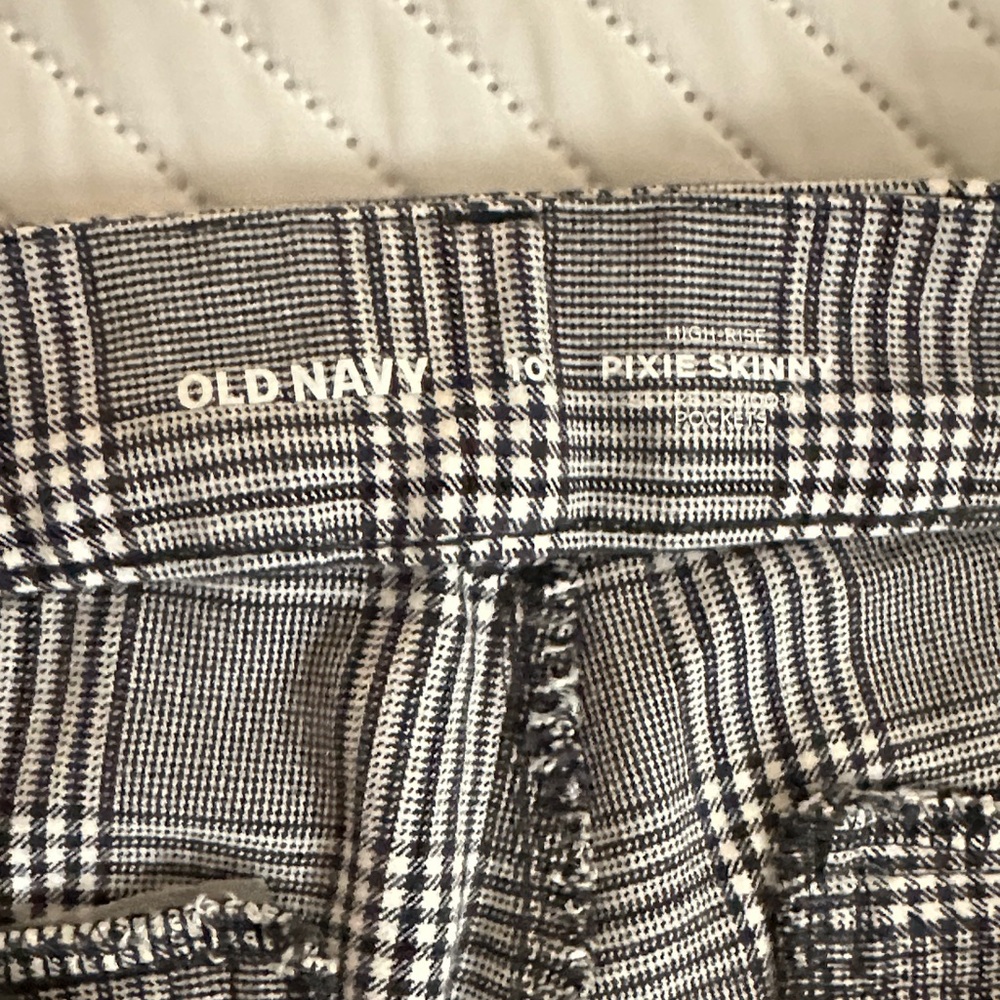 Old Navy Plaid Pixie Skinny High Rise Pants